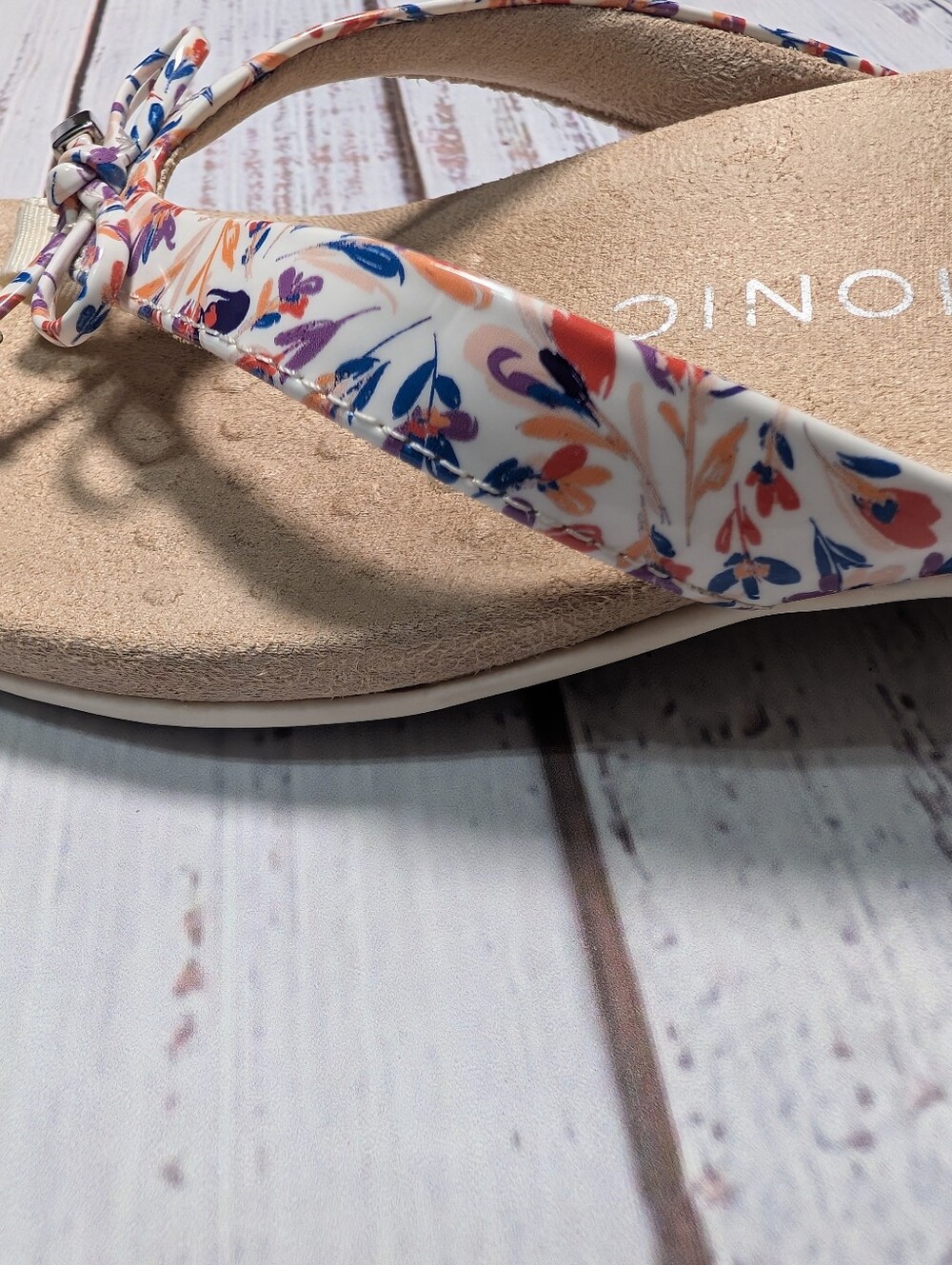 Vionic Women's Bella Floral Print Bow Toe-Post Sandals Size 7.5 - Picture 9 of 12